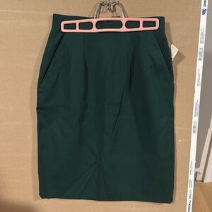 Green skirt with pockets from Talbots never worn